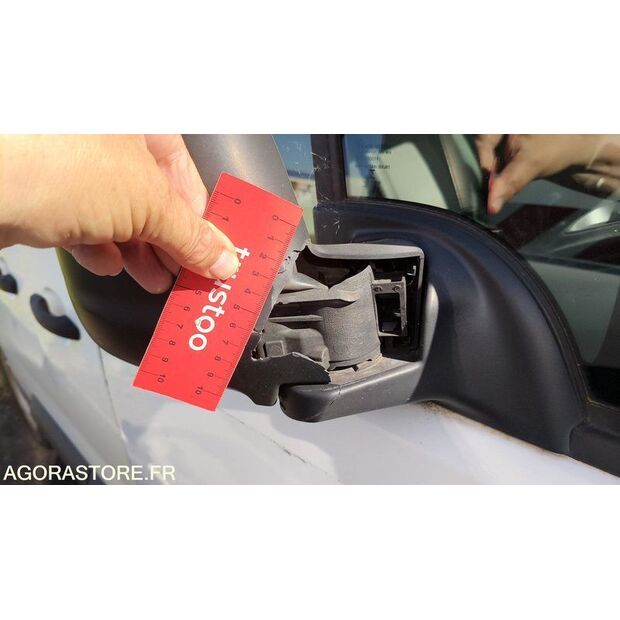 2019 Peugeot PARTNER-47889261