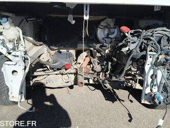 2019-peugeot-partner-1463588-47889270