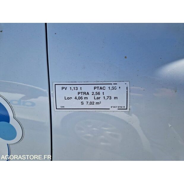2017 Renault Clio-47889503