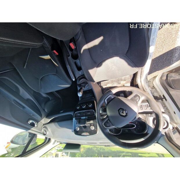 2017 Renault Clio-47889519