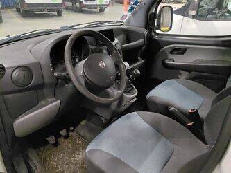2009-fiat-doblo-1463595-47889563