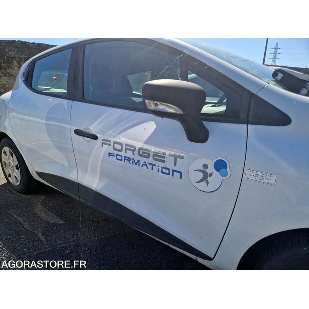 2017 Renault Clio-47889603