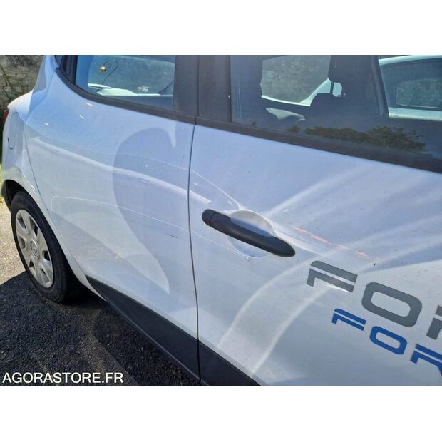 2017 Renault Clio-47889604