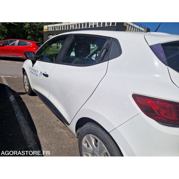 2017 Renault Clio-47889613