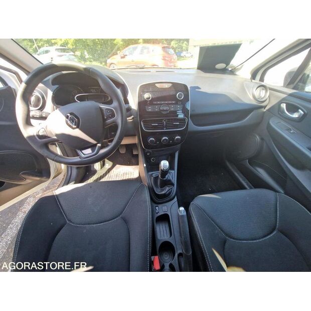 2017 Renault Clio-47889619