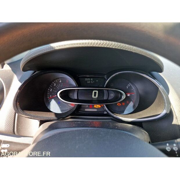 2017 Renault Clio-47889620