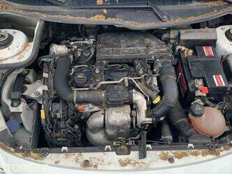 2012-peugeot-206-1463599-47889716