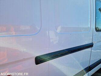 2009-renault-master-1463604-47889873
