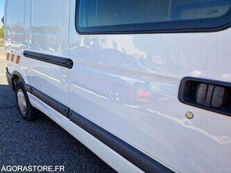 2009-renault-master-1463610-47890148