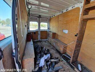 2009-renault-master-1463610-47890149