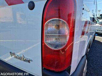 2009-renault-master-1463610-47890163