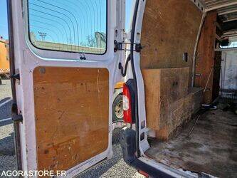 2009-renault-master-1463610-47890168
