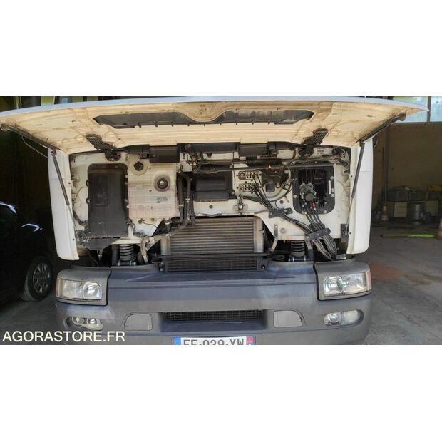 2006 Renault PREMIUM-47890231