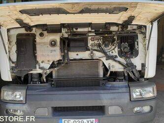 2006-renault-premium-1463611-47890231