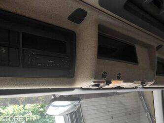 2006-renault-premium-1463611-47890237