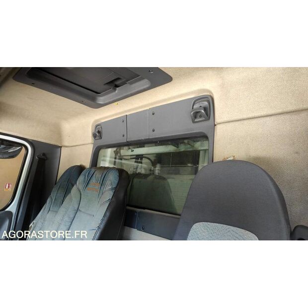 2006 Renault PREMIUM-47890238