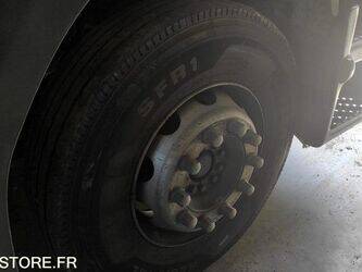 2006-renault-premium-1463611-47890242