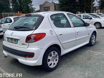 2012-peugeot-206-1463615-47890320