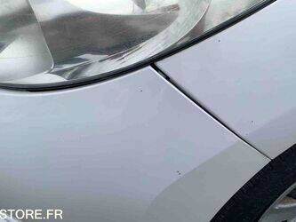 2012-peugeot-206-1463615-47890345