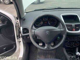2012-peugeot-206-1463615-47890351