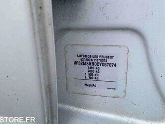 2012-peugeot-206-1463615-47890352
