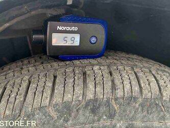 2012-peugeot-206-1463615-47890358