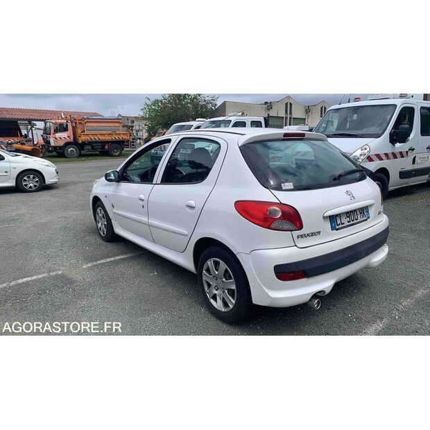 2012 بيجو 206-47890364