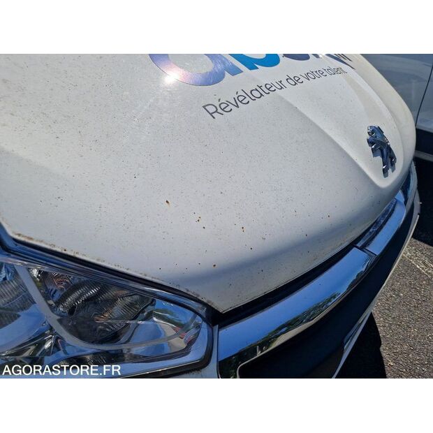 2019 Peugeot 208-47890465