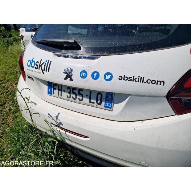 2019 Peugeot 208-47890468