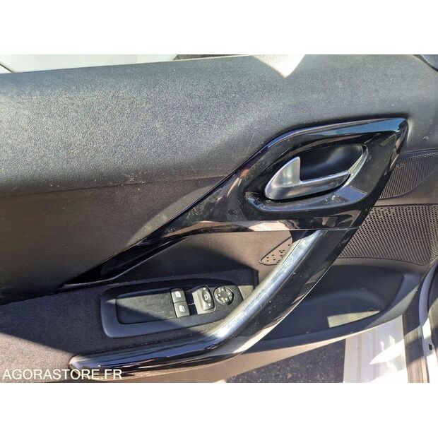 2019 Peugeot 208-47890472