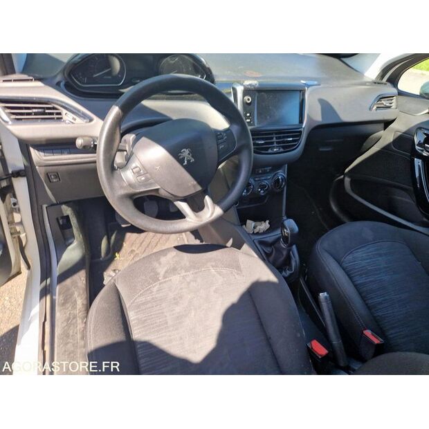 2019 Peugeot 208-47890476