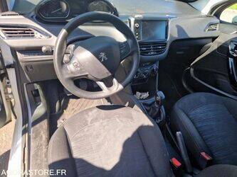 2019-peugeot-208-1463618-47890476