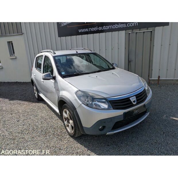 2009 داسيا SANDERO-47890502