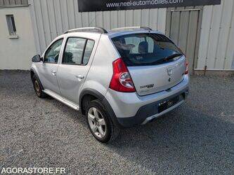 2009-dacia-sandero-1463620-47890503