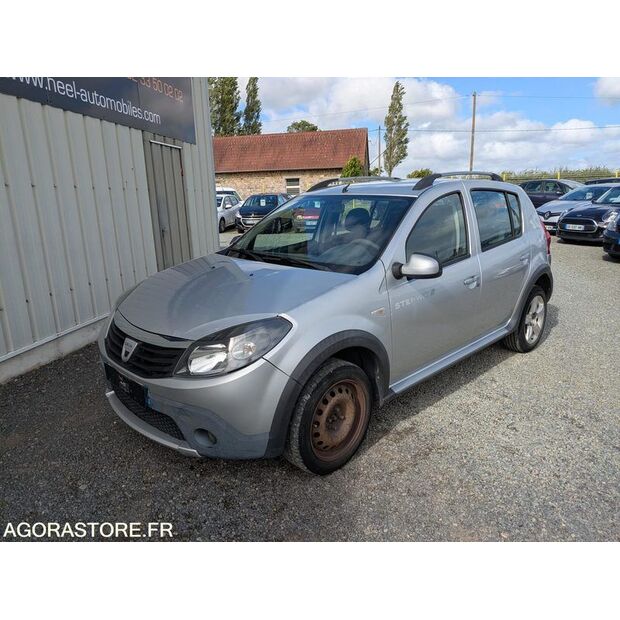 2009 داسيا SANDERO-47890504