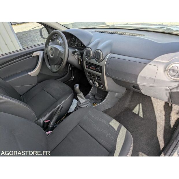 2009 داسيا SANDERO-47890507