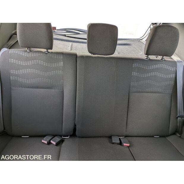 2009 داسيا SANDERO-47890509