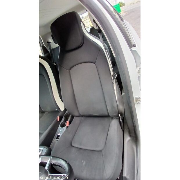 2020 Renault ZOE-47890544
