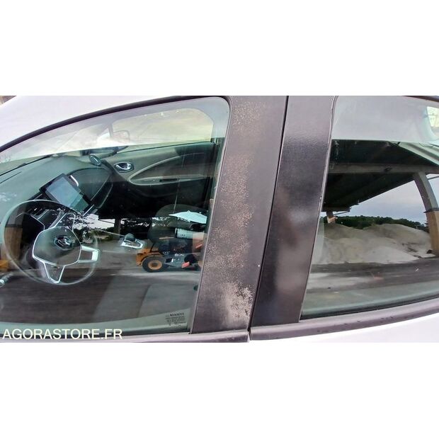 2020 Renault ZOE-47890545