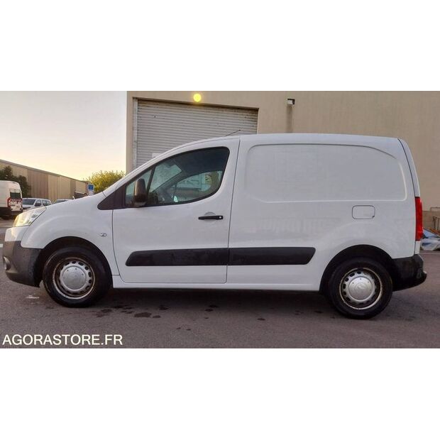 2011 Peugeot PARTNER-47890621