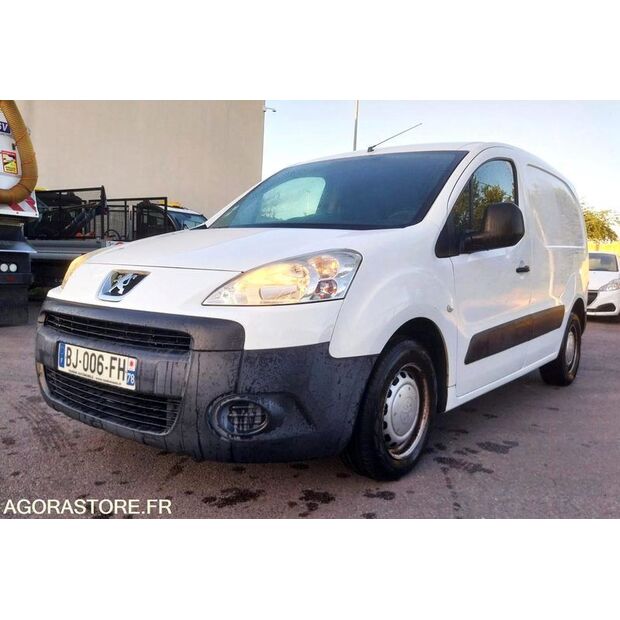 2011 Peugeot PARTNER-47890622