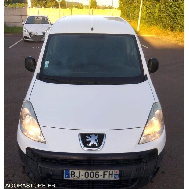 2011 Peugeot PARTNER-47890625
