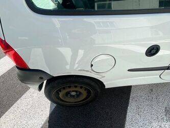 2006-renault-twingo-1463628-47890686