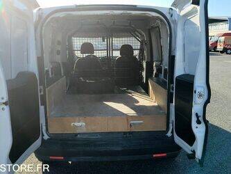 2011-fiat-doblo-1463632-47890816