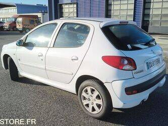2013-peugeot-206-47890858