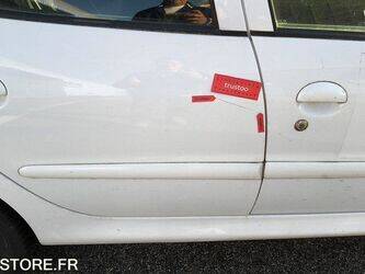 2013-peugeot-206-47890864