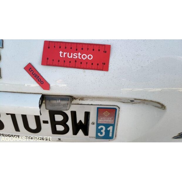 2013 Peugeot 206-47890878