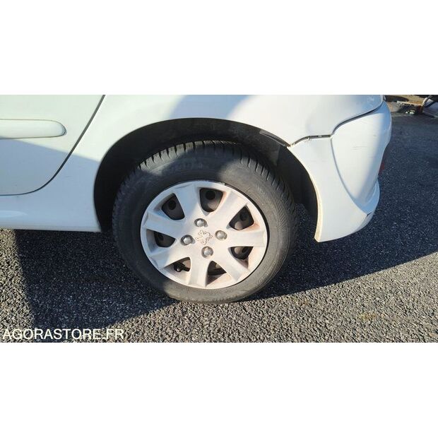 2013 Peugeot 206-47890884
