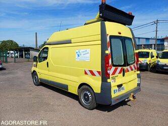 2013-renault-trafic-1463642-47891190