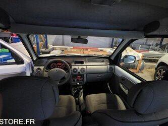 2008-renault-kangoo-1463643-47891220